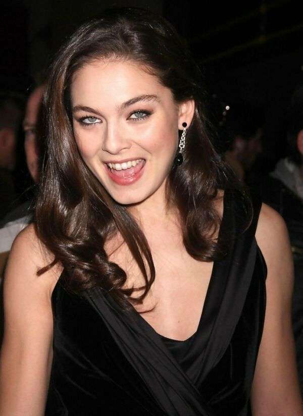 Alexa Davalos Topless