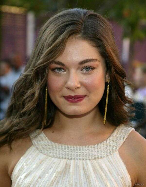 Alexa Davalos OF Leak