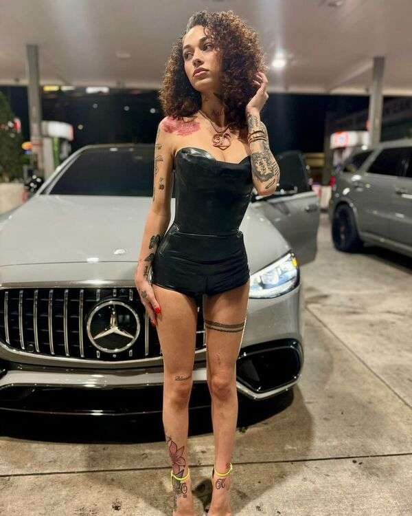 Bhad Bhabie Tits Boobs