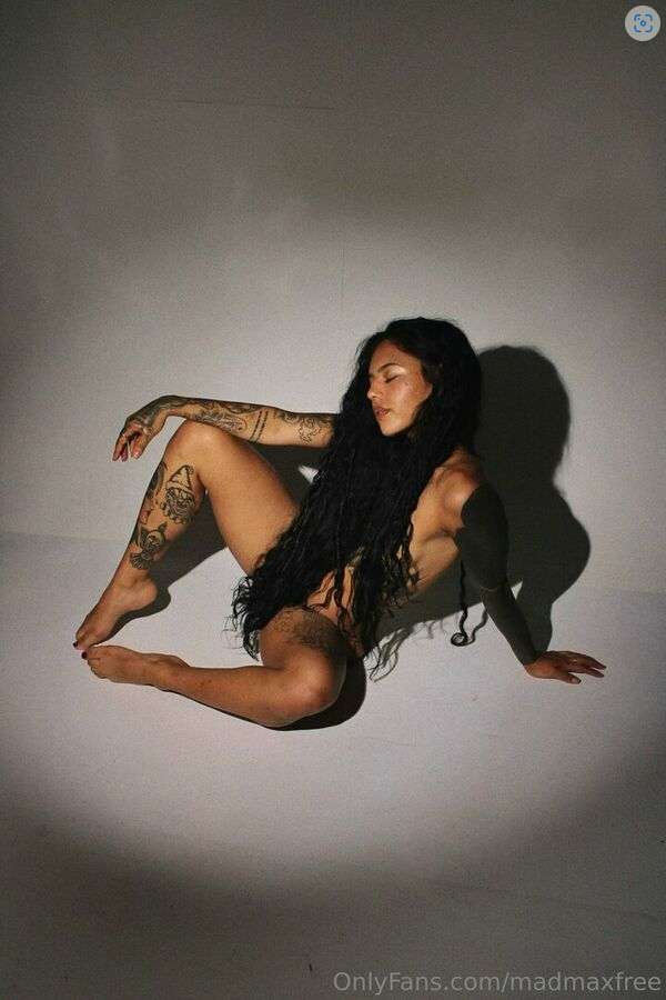 black_frogtattoo Naked