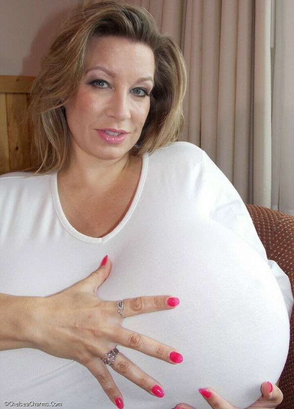 Chelsea Charms fap