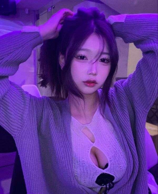 jju2 Topless