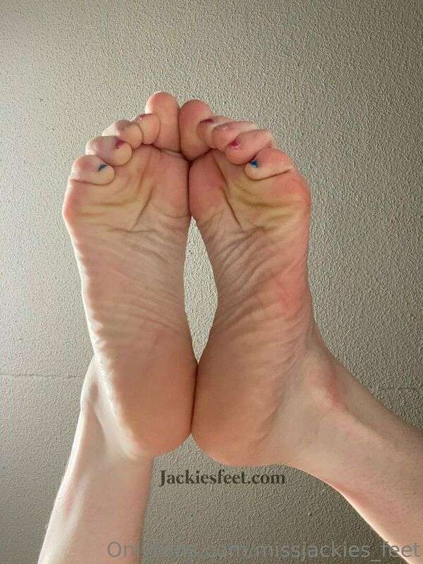 missjackieee Feet