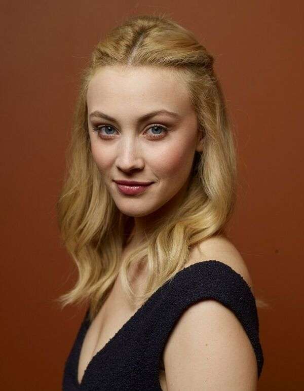 Sarah Gadon Fucked