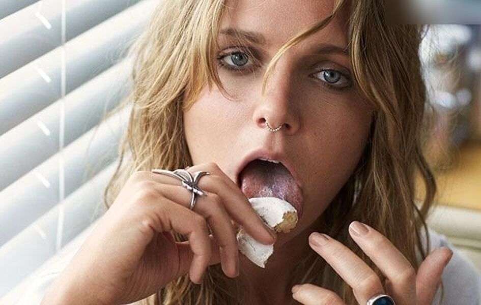 Tove Lo Feet